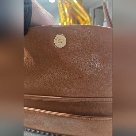 Elizabeth and James Tan and Black Crossbody Bag - Picture 11 of 16